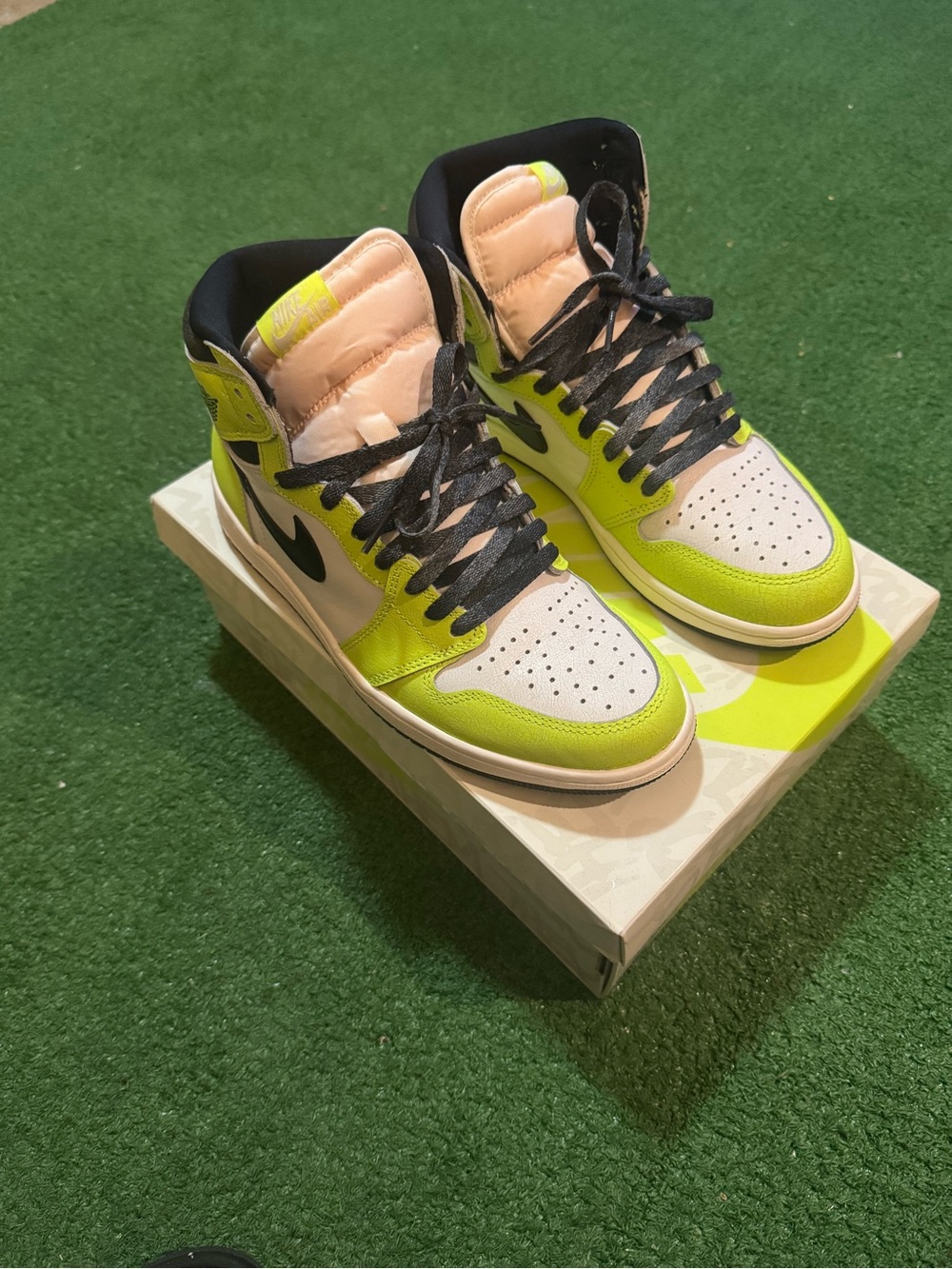 Nike High-Top Sneakers in Lime Green, Pale Pink & Black Excellent Condition